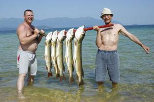 Как рыбачат на Байкале