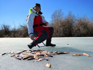 Рыбалка на реке в декабре 